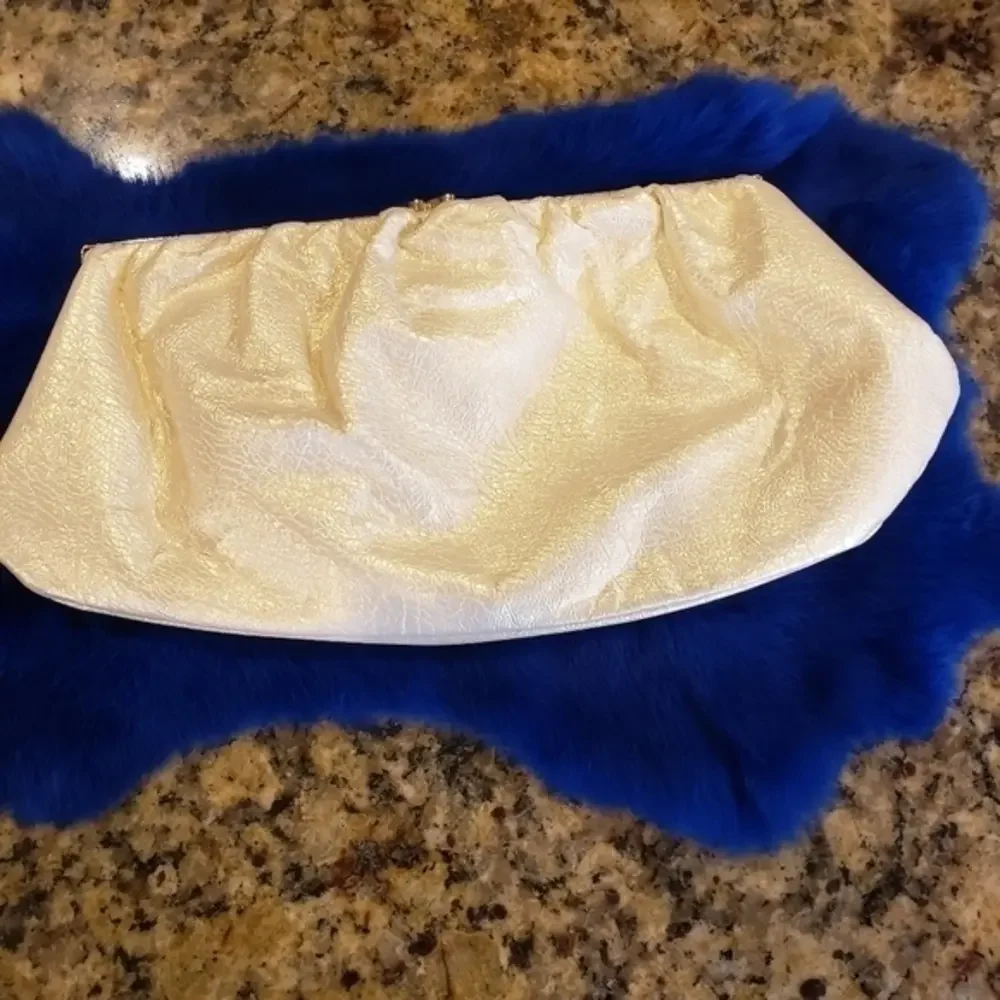 80s‎ GOLD Vintage Clutch Light Shiny Gold Color